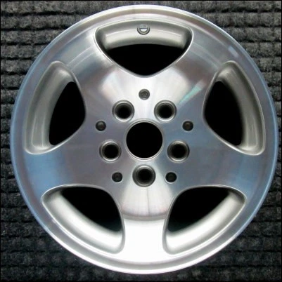 Jeep Grand Cherokee 15 Inch Machined OEM Wheel Rim 1996 To 1998 - Image 1 of 1