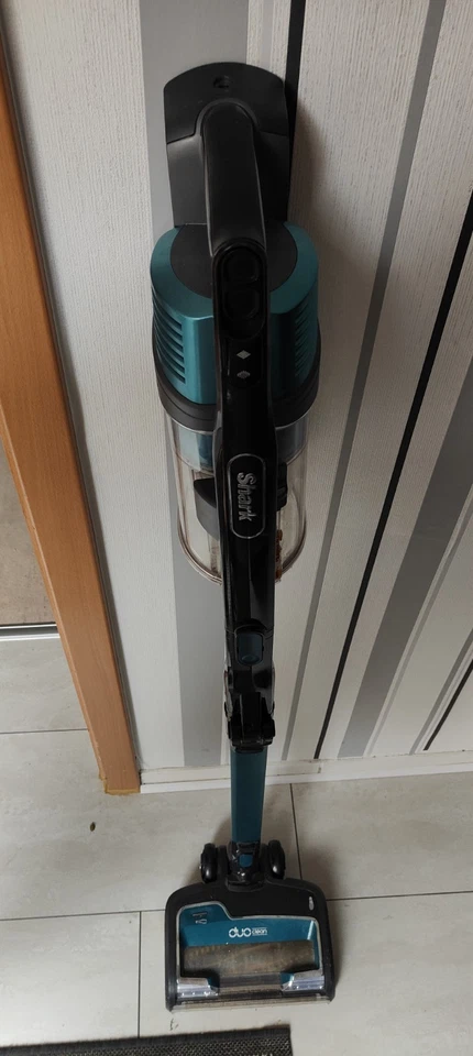 Shark IZ400EU Anti Hair Wrap & Duo Clean Kabelloser - Bild 1 von 4