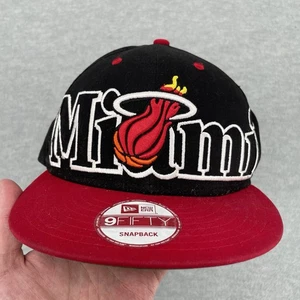 Cappello Berretto Miami Heat New Era Snap Back Nero Rosso Regolabile Taglia Unica - Foto 1 di 7