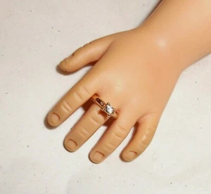 ANILLO MUÑECA DIAMANTE SOLITARIO ORO Muñecas de moda más grandes modeladas por Classic CISSY - Imagen 1 de 5