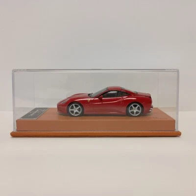 Ferrari California 2008 coche modelo coleccionista escala 1:43 con estuche + base de cuero Foto 1 de 4