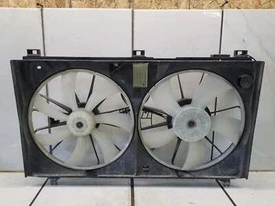 Ventiladores de refrigeración del motor Lexus GS350 2010 con módulo 89257-30070 Foto 1 de 4