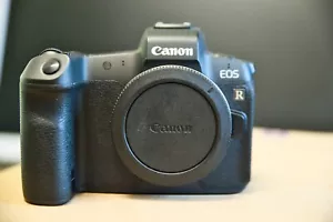 Canon EOS R 30,3MP Spiegellose Systemkamera - Schwarz (Nur Gehäuse) - Bild 1 von 6