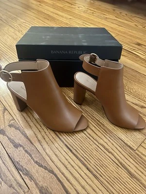 Botín Banana Republic Beep Toe - Coñac 7 Nuevo  Foto 1 de 4