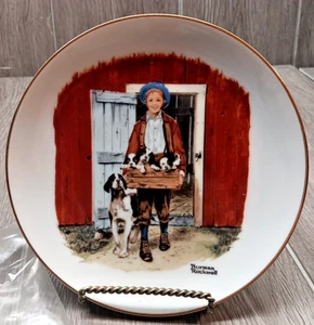 Norman Rockwell Museum Collectors Plate "Puppy Love"  6.5" Gold Trim - Picture 1 of 10