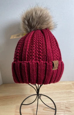 NUEVO CON ETIQUETAS C.C Mujer Borgoña Rojo Forrado de Vellón Tejido con Cable Pom Gorro Foto 1 de 4