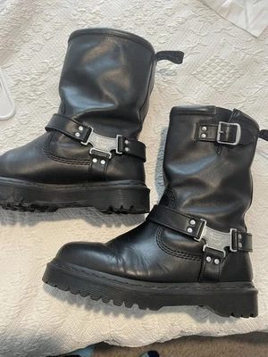 Dr Marten Mens Sz 9 Air-Wair Biker Boots LA004 Aniston Hi With Bouncing Soles - Image 1 of 4