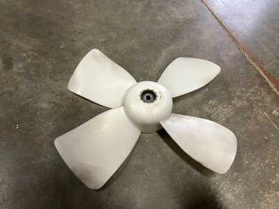 1999 2000 Mazda Miata NB Right Passenger Radiator Fan Blade OEM 4340 Foto 1 de 4