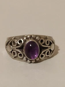 Vintage 925 Sterling Silver Amethyst Ring - Picture 1 of 11