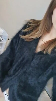 Suéter mezclado de angora cárdigan difuso mullido tejido súper suave Foto 1 de 3