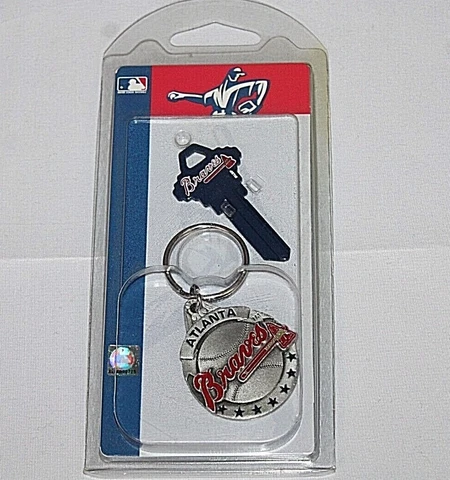 New ATLANTA BRAVES Office House Home KEY with KEYCHAIN Baseball Cover
