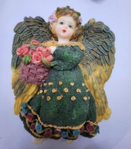 Placa de pared colgante vintage de ángel con cesta de flores pintada a mano - Imagen 1 de 4
