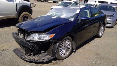 Condensador de CA compatible con 13-18 LEXUS ES350 1543990 Foto 1 de 4