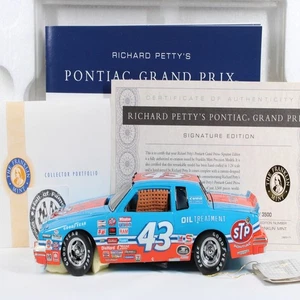 RICHARD PETTY 1984 AUTOGRAPH FRANKLIN MINT #43 STP 200TH WIN PONTIAC W/BOX XRARE - Picture 1 of 22