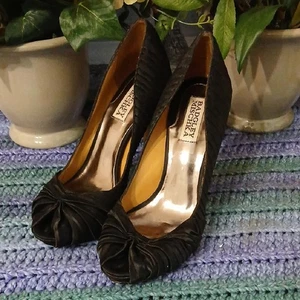 Badgley Mischka Elegantes Tacones Plisados Negros 7M - Imagen 1 de 5