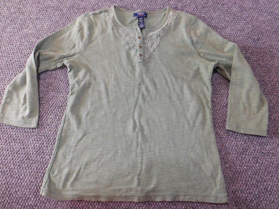 Blusa Chaps Mujer Mediana Verde Henley Botón Clásico Top Informal Foto 1 de 4