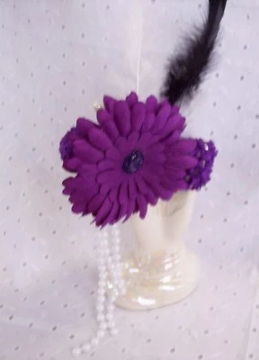 DIADEMA PLUMAS FLAPPER-PÚRPURA RUGIDO-AÑOS 20-DISFRAZ GATSBY Foto 1 de 3