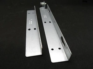 HP StorageWorks staffa guide per unità a nastro 1U montaggio su rack 2FU77-01 2FU78-01 - Foto 1 di 3