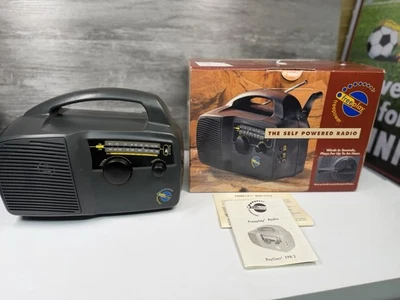 Baygen Freeplay FPR2 Windup Portable Radio boxed  FM/AM Black (Opened) - Image 1 of 4