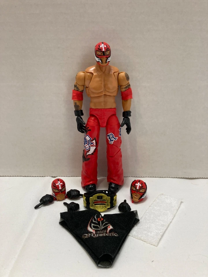 2024 美泰 WWE 终极版粉丝接管 Rey Mysterio — 第 1/1 张图片