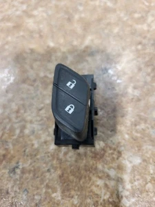 2016-2019 CHEVROLET CRUZE FRONT RIGHT PASSENGER SIDE DOOR LOCK UNLOCK SWITCH OEM - Picture 1 of 2