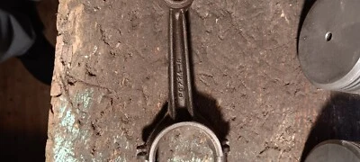 Crosley活塞适用于1946年至1955年4缸电机。 — 第 1/4 张图片