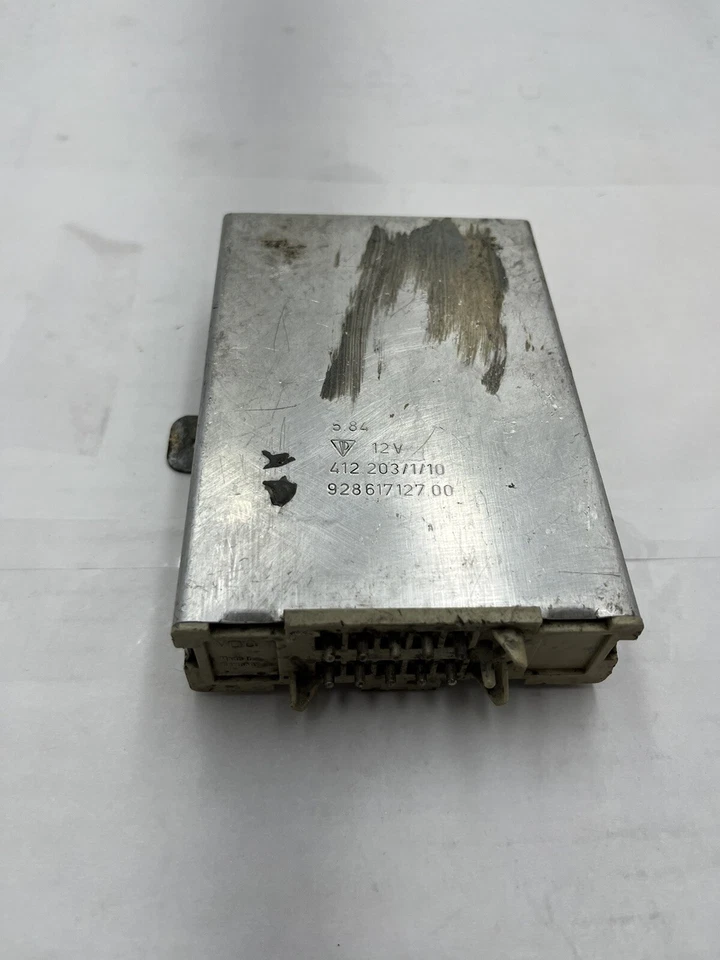 Unidad de control de crucero OEM 92861712700 Porsche 911 y 928 (1978-1987) Foto 1 de 4