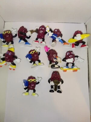 Vintage California Raisins Action Figures Lot of 11 Musicians Skating Surfing  - Image 1 of 3