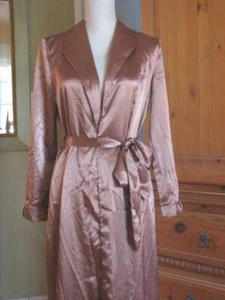Boohoo  Size 4 Long Sleeves Satin Polyester Belted Night Robe - Picture 1 of 7