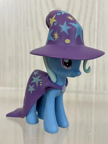 My Little Pony Blue Trixie Lunamoon FIGURE WITH HAT AND CAPE STARS Cover