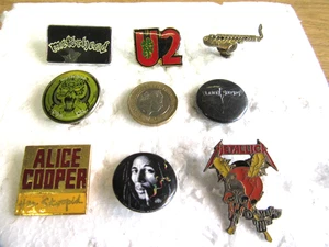 VINTAGE PIN BADGES, METALICA, MOTORHEAD, ALICE COOPER, BOB MARLEY, U2, ETC - Picture 1 of 14