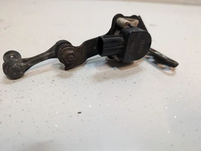 Honda Civic Side Height level sensor front right Type R FK2 2016 MK9 - Image 1 of 4