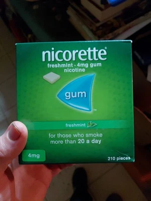 Goma de mascar Nicorette Freshmint 4mg - 210 peças - Imagem 1 de 4
