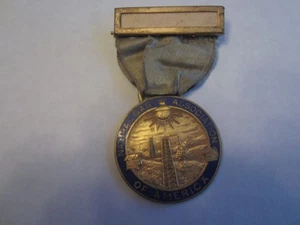 Natural Gas Association of America, 7th Annual Meeting, Kansas City, Mo. Badge - Picture 1 of 2