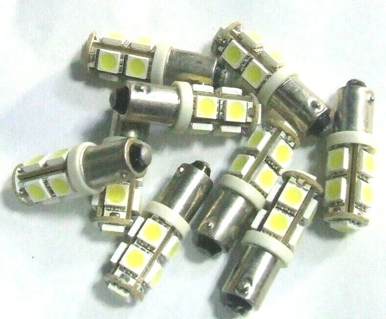 BA9S LAMPADA LED ATTACCO BA 9 S 9MM DC 24 VOLT 6500 KELVIN BIANCO KIT 5 PEZZI - Immagine 1 di 1