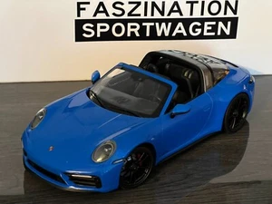 Stunning 1/18 MINICHAMPS Porsche 911 (992) TARGA 4 GTS - Picture 1 of 10