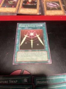 Swords of Revealing Light - SD1-EN014 - Unlimited Edition - YuGiOh - Picture 1 of 2