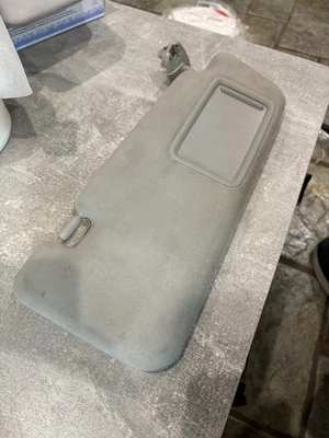 12-15 TOYOTA PRIUS PLUG-IN tela pasajero lado derecho parasol visera Foto 1 de 4