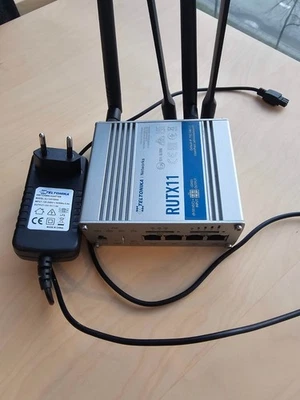Teltonika RUTX11 Dual SIM, VPN, 4 x Gig.Eth, WLAN, BT LE, router industriale CAT6 - Immagine 1 di 4