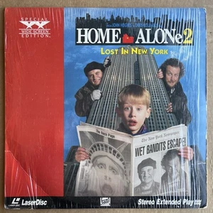 Home Alone 2: Lost in New York  Laserdisc - Picture 1 of 2