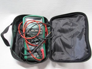 Greenlee DMM TRMS AC/DC Cap Temp Meter DM-820A - Picture 1 of 5
