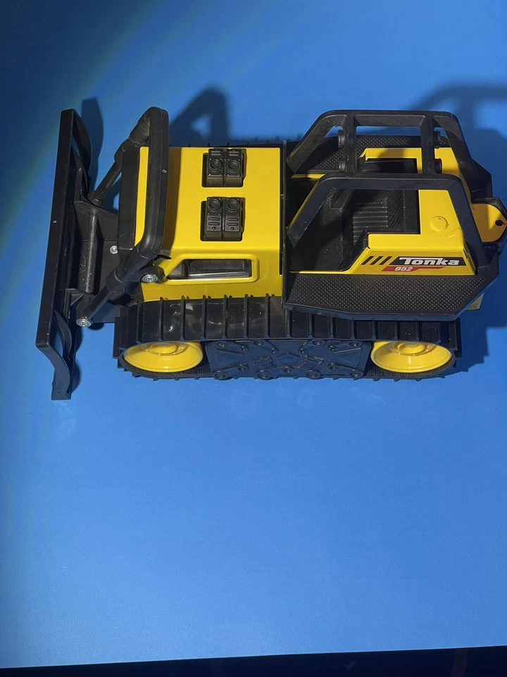 Tonka 952 Steel Classics Bulldozer Metal N Plastic Built Toy Truck  M7461 MINT - Image 1 of 4