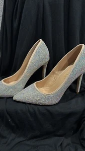 Liliana rhinestone pumps excellent condition size 6 wedding prom shoes - Picture 1 of 7