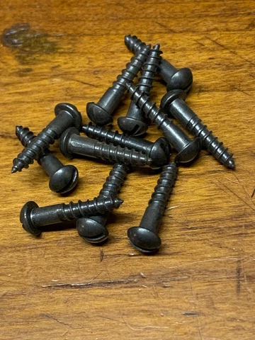 Wood Screw #10x7/8”Slotted Round Head Antiqued Cover