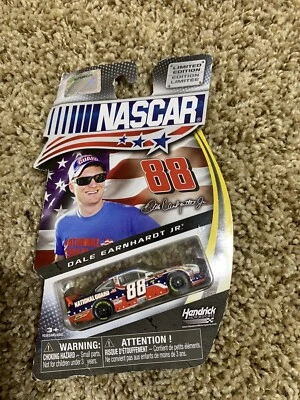 NASCAR Authentics 2012 1:64 #88 Dale Earnhardt Jr Guardia Nacional coche fundido a presión nuevo Foto 1 de 2