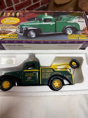 ERTL Collectibles Hemmings Motor News 1940 Ford Wrecker DieCast Metal Replica K1 - Image 1 of 4