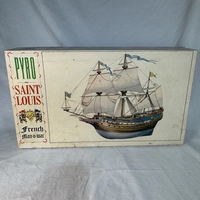VINTAGE PYRO ~ SAINT LOUIS French Man-O-War Model Kit - Unassembled Free Ship! - Image 1 of 4