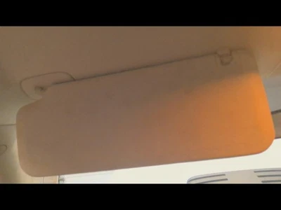 Used Left Sun Visor fits: 2013 Gmc Sierra 3500 pickup w/o illumination Left Grad — 第 1/4 张图片