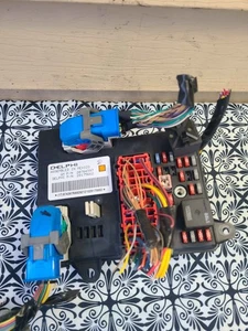 20784397 Chevy Malibu 2009 fuse junction box Interior Free Shipping - Foto 1 di 4