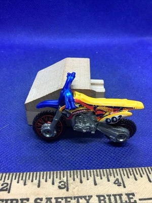 RED HW450F Moto HW Off-Road 81/250 2015 HW Moto CFK36 ¡Nuevo en paquete! Foto 1 de 4